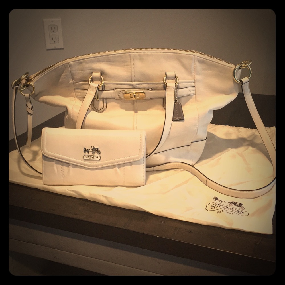 Coach, Vintage White Gaucho Leather Purse